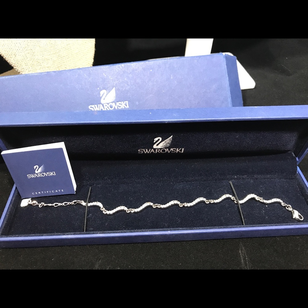 Swarovski Waves Bracelet 6.5”-8.5” NIB
